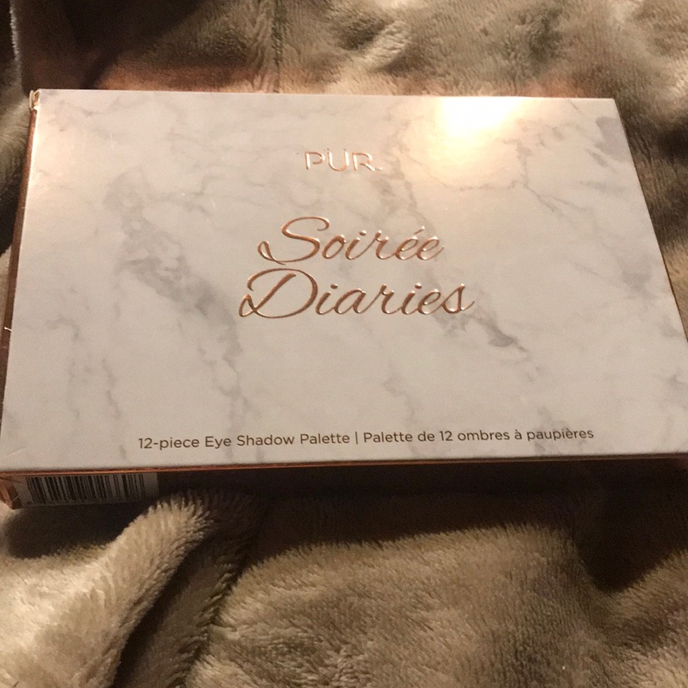 PUR Cosmetics Soirée Diaries palette